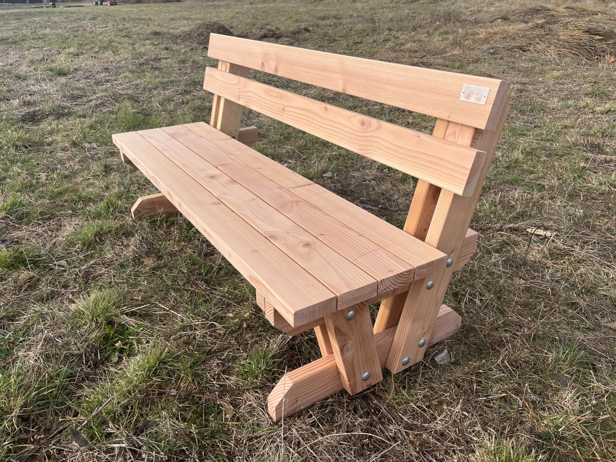 Banc public en bois Banc public en bois naturel