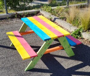 Table pique nique enfant multicolore sans dossier d'assise