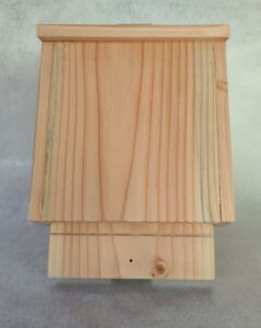 gîte / nichoir chauve souris en bois de Douglas artisanal fabriqué à Limoux
