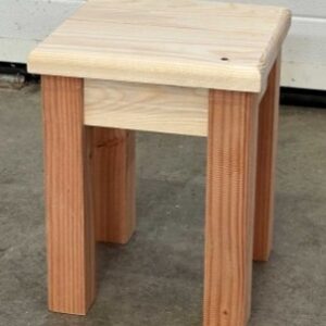 Tabouret enfant en bois
